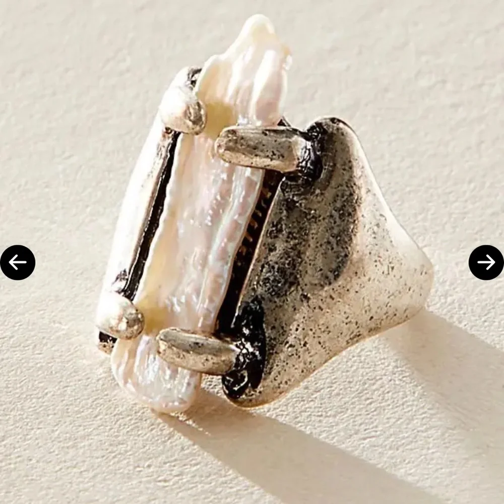 Free people Silver Baroque Pearl Statement Ring - Picture 1 of 12